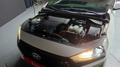 Hyundai Ioniq