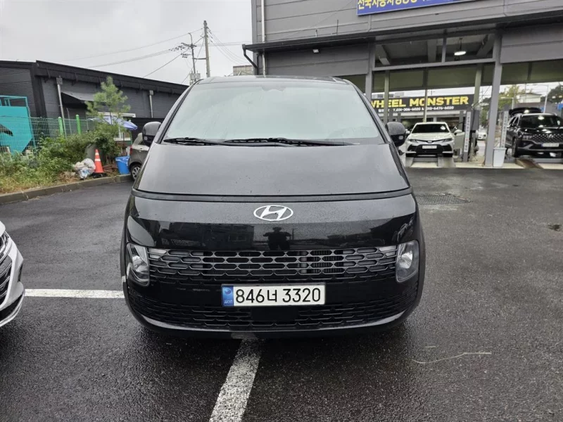 Hyundai Staria