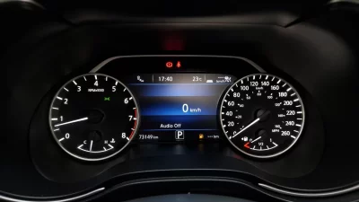 Nissan MAXIMA