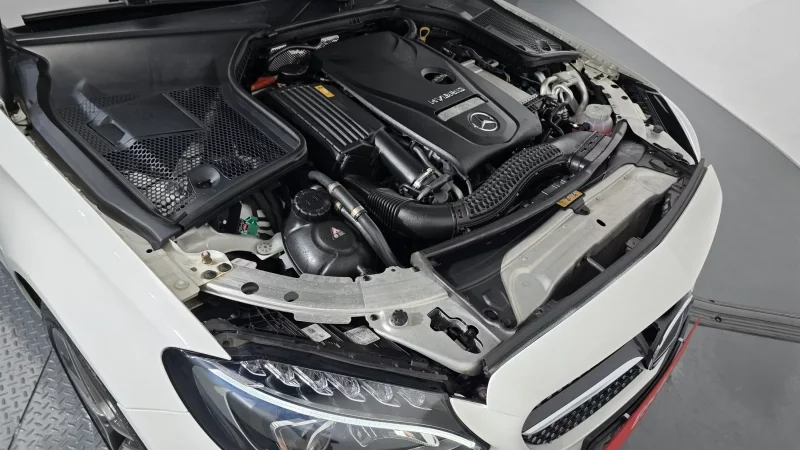 Mercedes-Benz C-Class