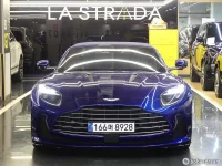 Astonmartin DB12