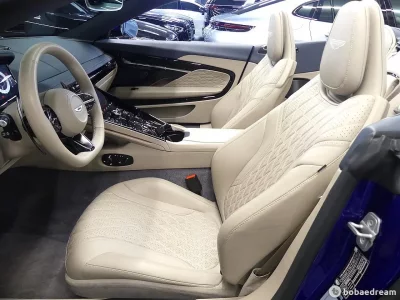 Astonmartin DB12
