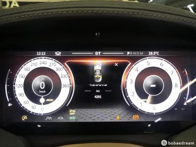 Astonmartin DB12