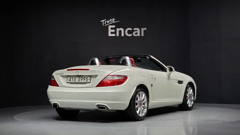 Mercedes-Benz SLK-Class