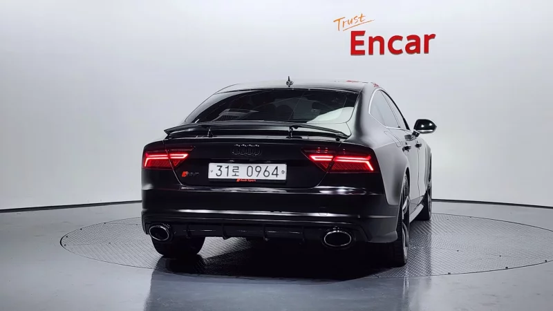 Audi S7