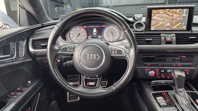 Audi S7