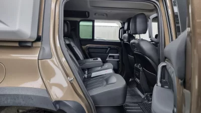 Land Rover DEFENDER