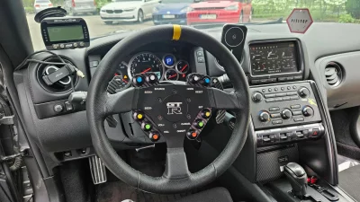 Nissan GT-R