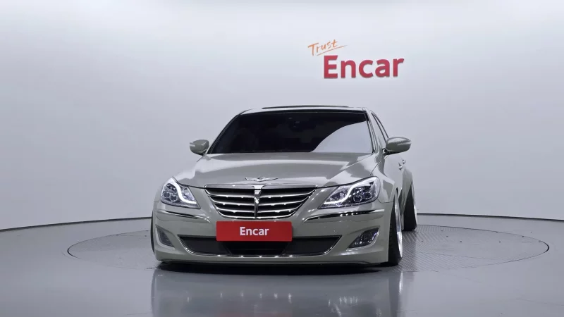 Hyundai Genesis