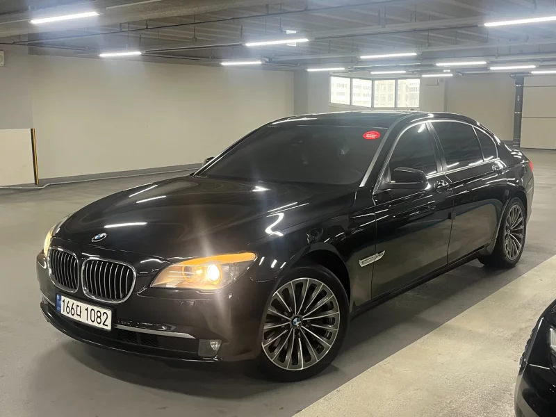 BMW 7-Series