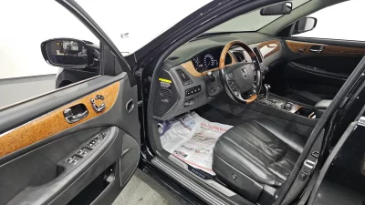 Hyundai Equus