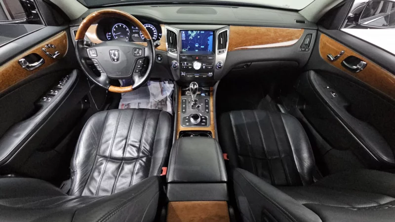 Hyundai Equus