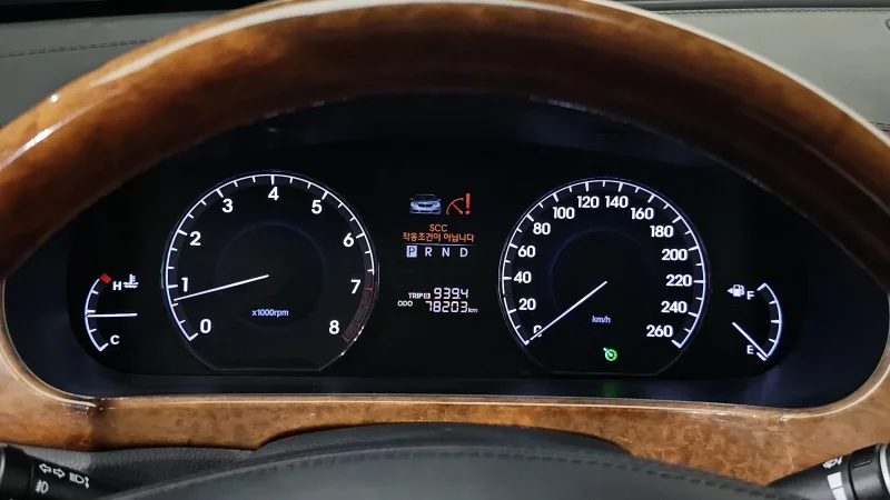 Hyundai Equus