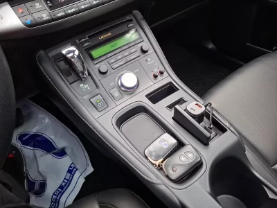 Lexus CT200h