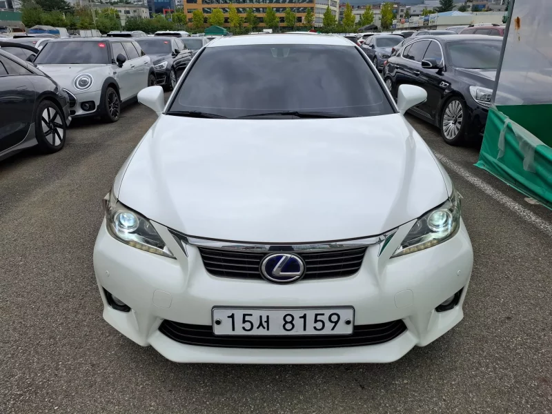 Lexus CT200h