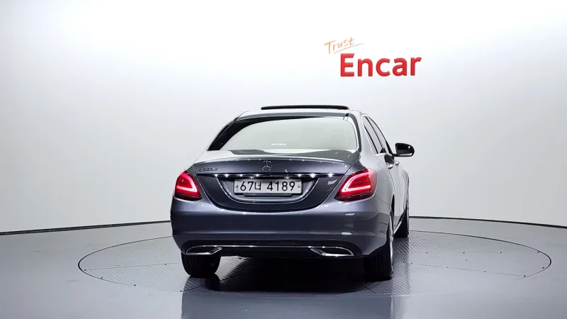 Mercedes-Benz C-Class