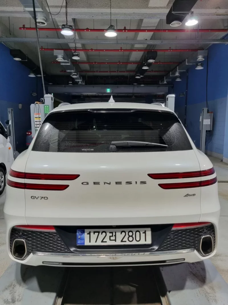 Genesis GV70