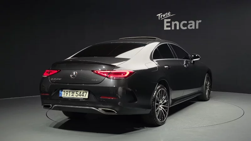 Mercedes-Benz CLS-Class