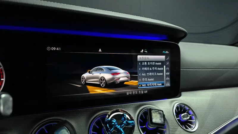 Mercedes-Benz CLS-Class