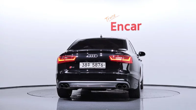 Audi S6