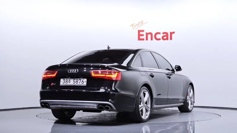 Audi S6
