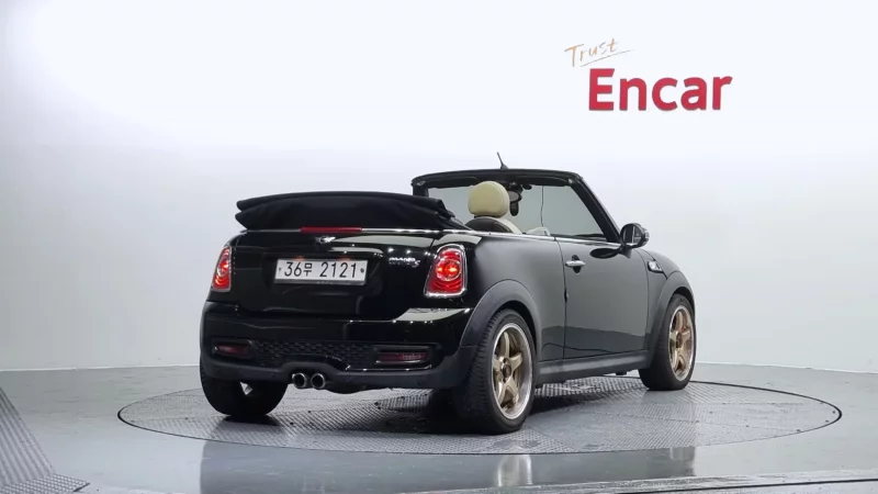 MINI Cooper Convertible