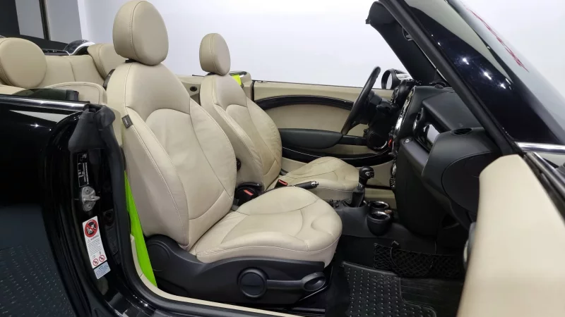 MINI Cooper Convertible