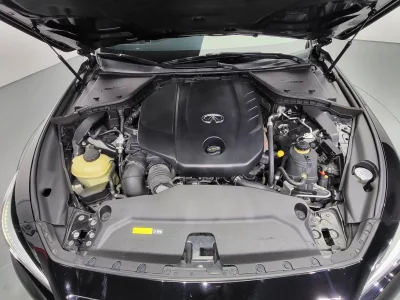 Infiniti M