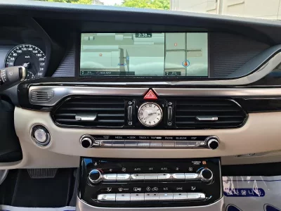 Genesis EQ900
