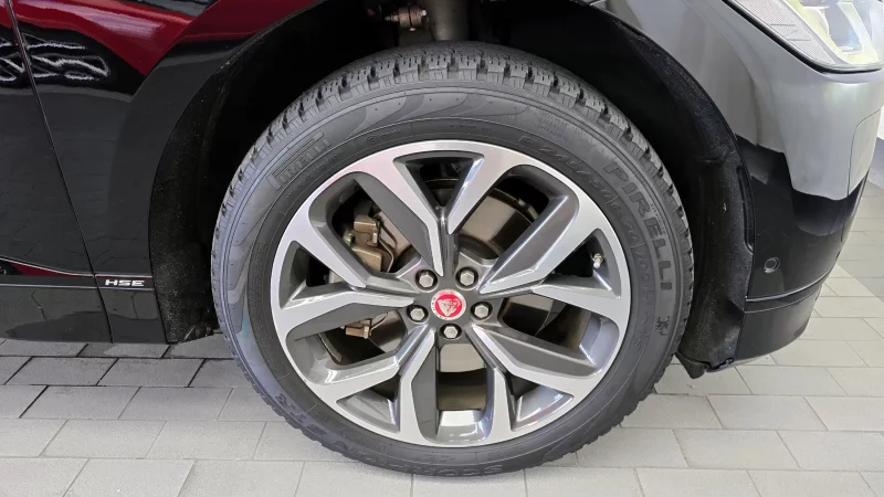 Jaguar I-PACE