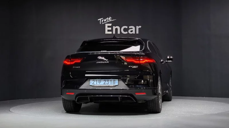 Jaguar I-PACE