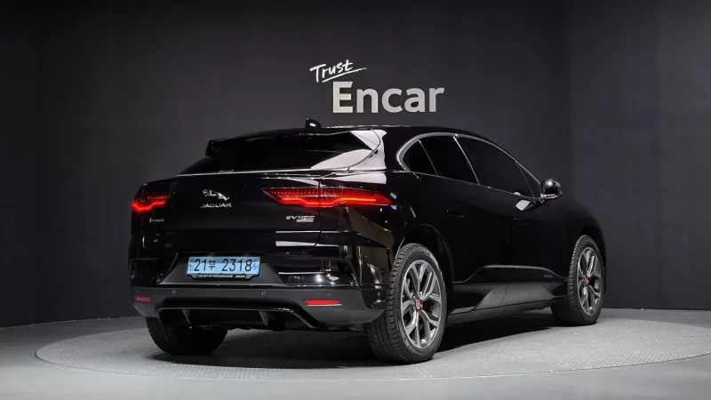 Jaguar I-PACE
