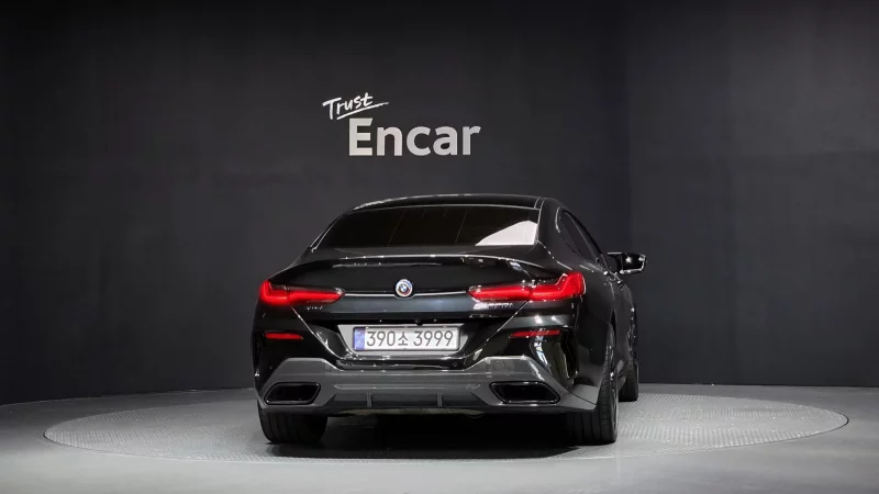 BMW 8-Series