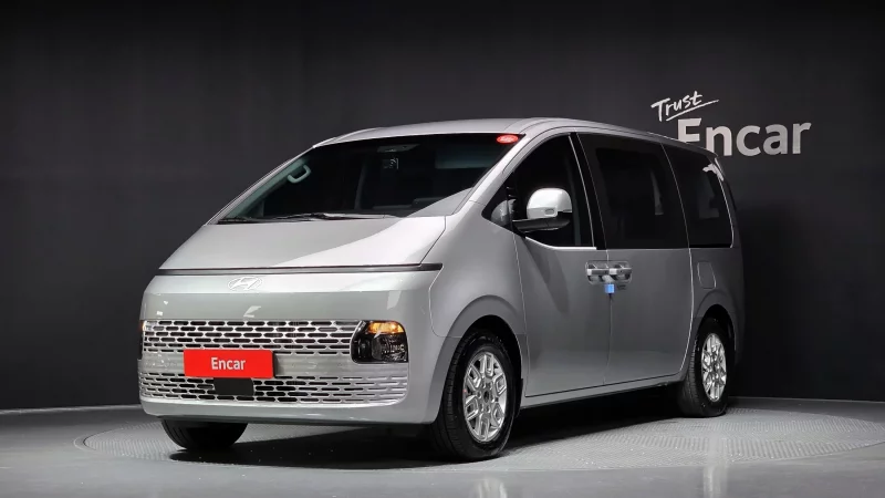 Hyundai Staria