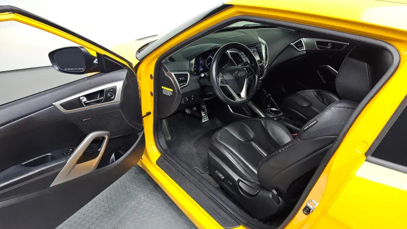 Hyundai Veloster