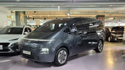 Hyundai Staria