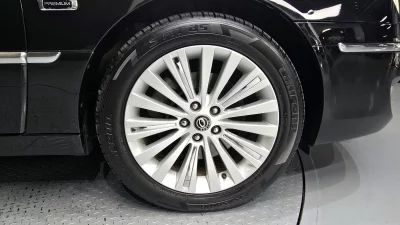 Kia OPIRUS