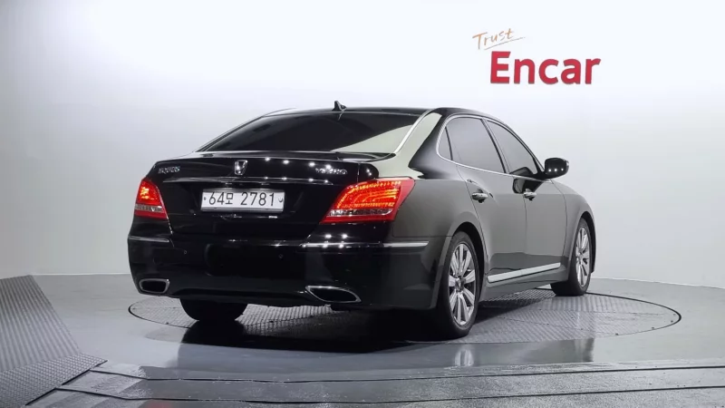 Hyundai Equus