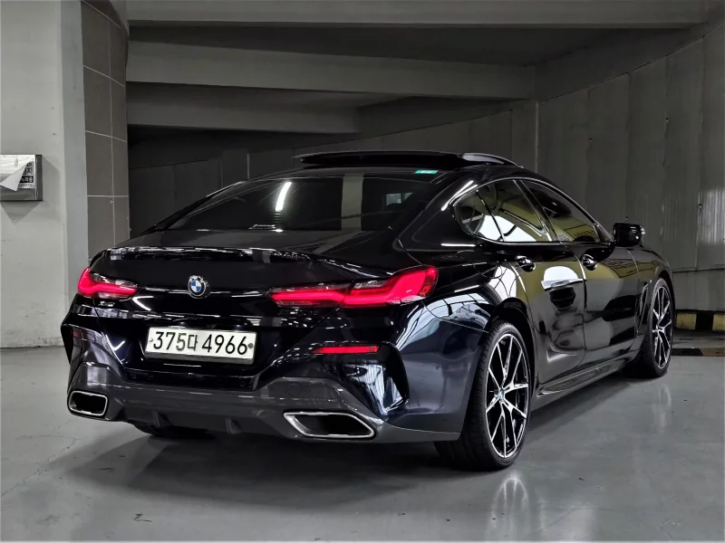 BMW 8-Series