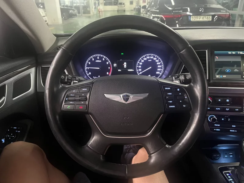 Hyundai Genesis
