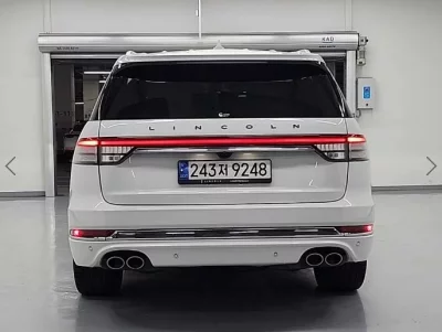Lincoln AVIATOR