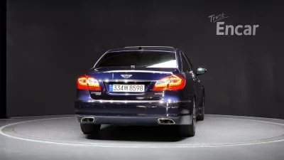 Hyundai Genesis