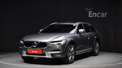 Volvo V90