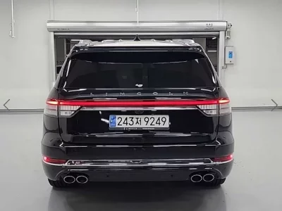 Lincoln AVIATOR