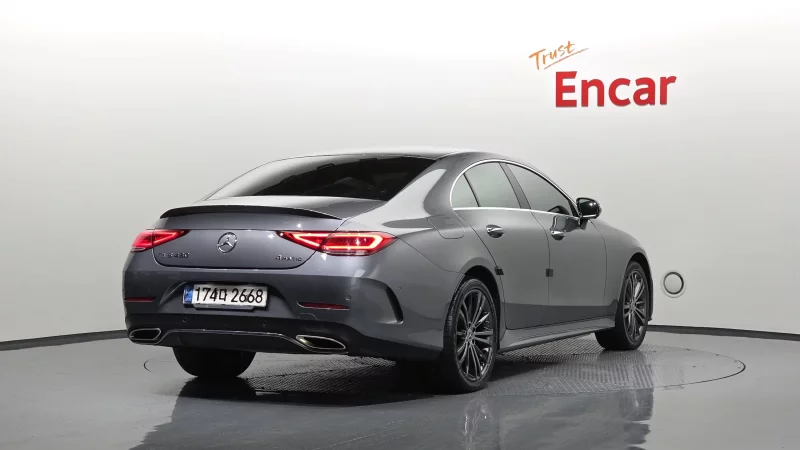 Mercedes-Benz CLS-Class