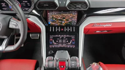 Lamborghini URUS