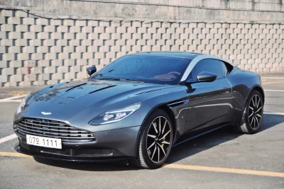 Astonmartin DB11