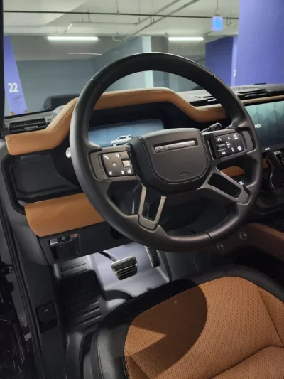 Land Rover DEFENDER