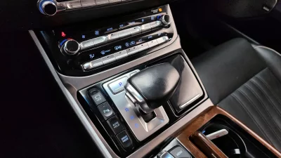 Genesis EQ900