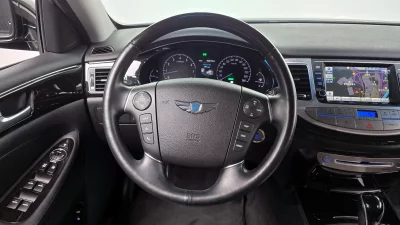 Hyundai Genesis